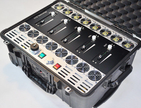 품질  Compact Semi Portable Tactical Jammer Device 25MHz-3.8GHz Easy Installation 공장